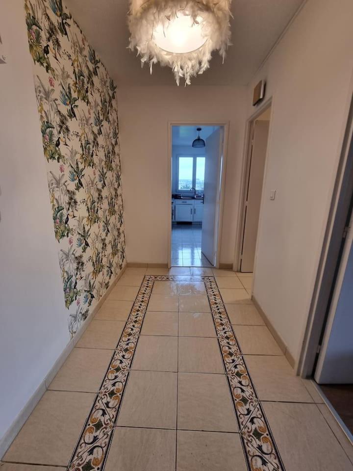 Grand Appartement 3 Chambres Disney - Paris - 82M2 Neuilly-sur-Marne Kültér fotó