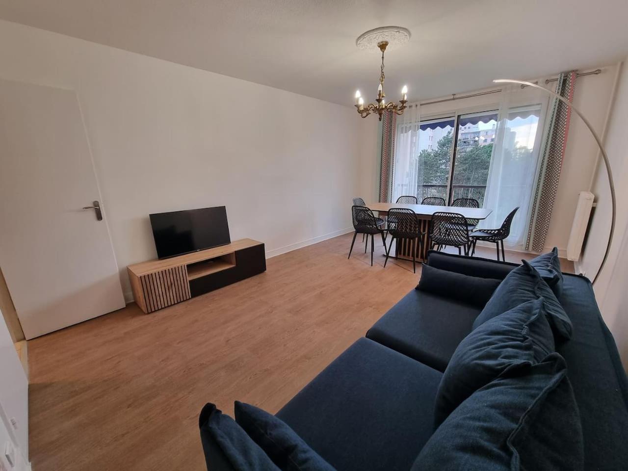 Grand Appartement 3 Chambres Disney - Paris - 82M2 Neuilly-sur-Marne Kültér fotó