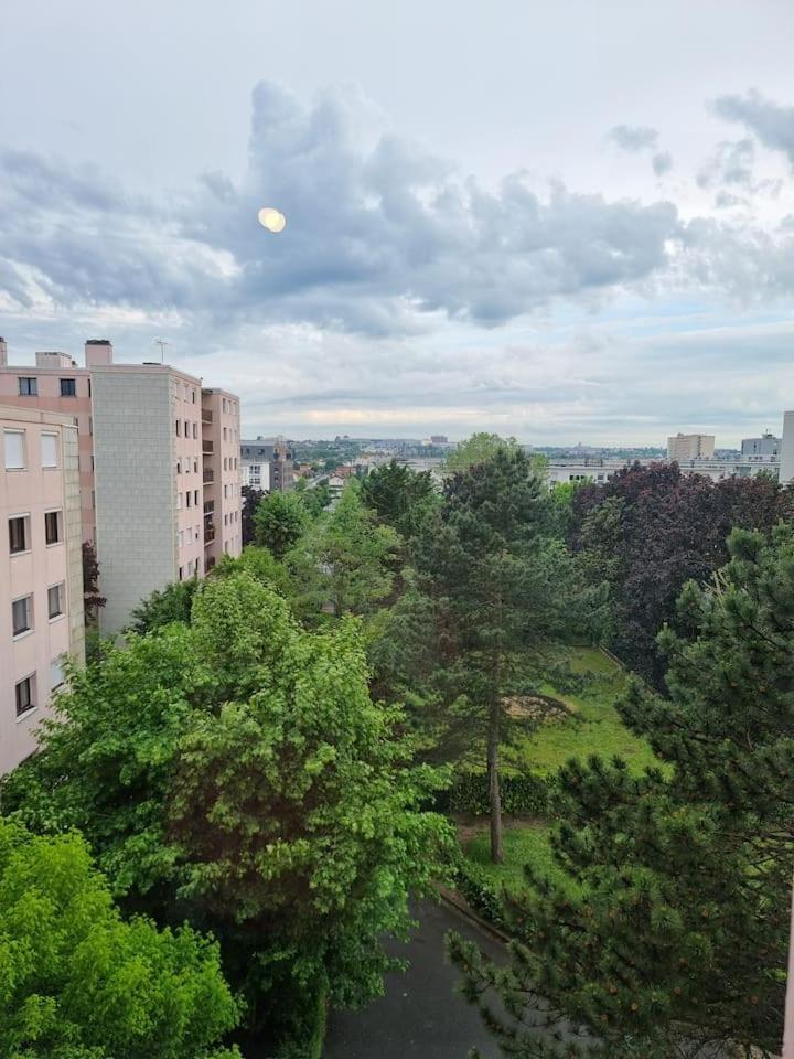 Grand Appartement 3 Chambres Disney - Paris - 82M2 Neuilly-sur-Marne Kültér fotó